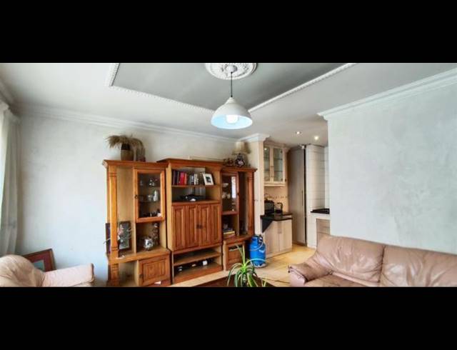 5 BEDROOM HOUSE FOR SALE IN ROODEKOP